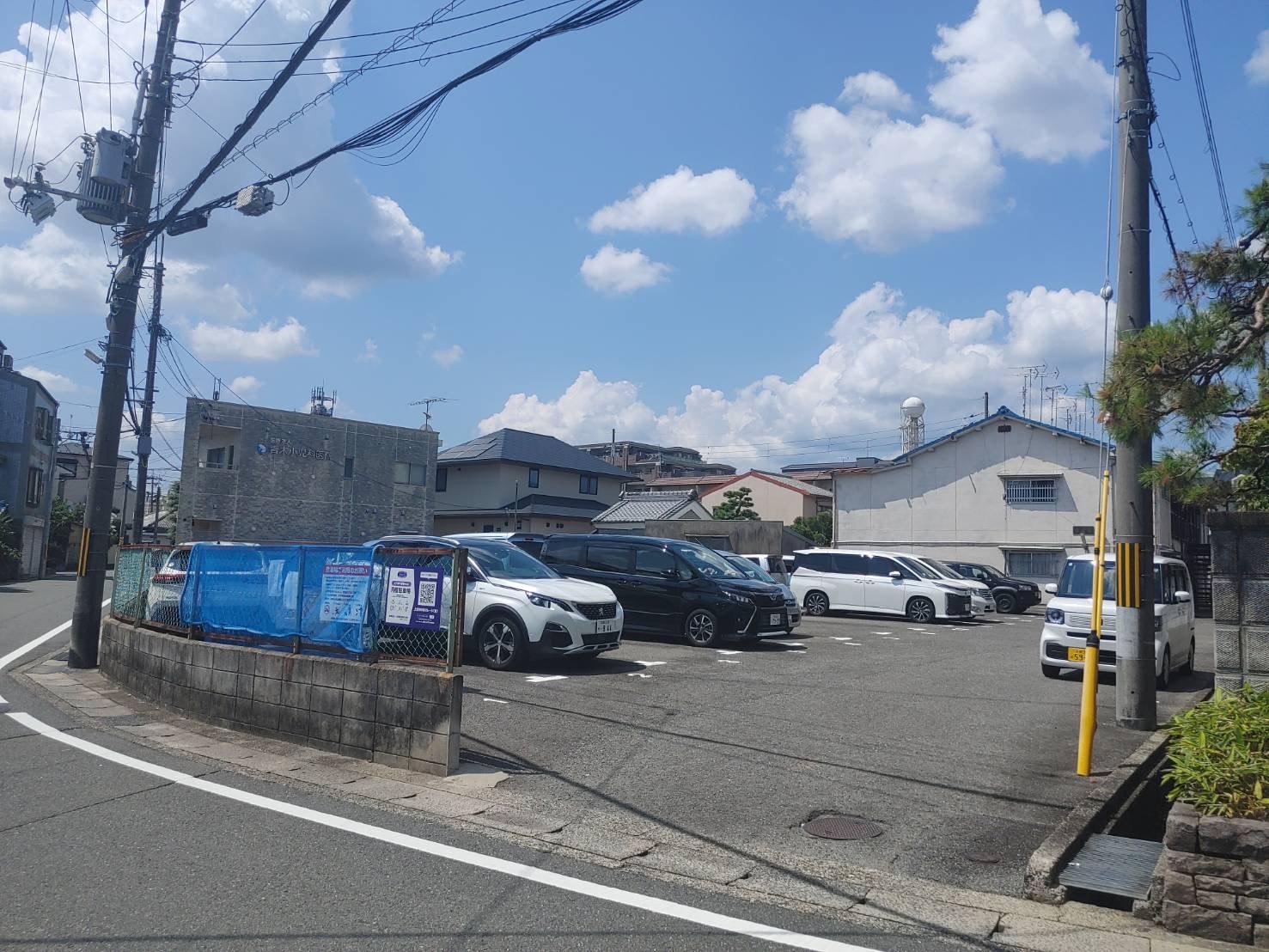 上豆田中路ガレージ(南)の外観・駐車場イメージ1枚目