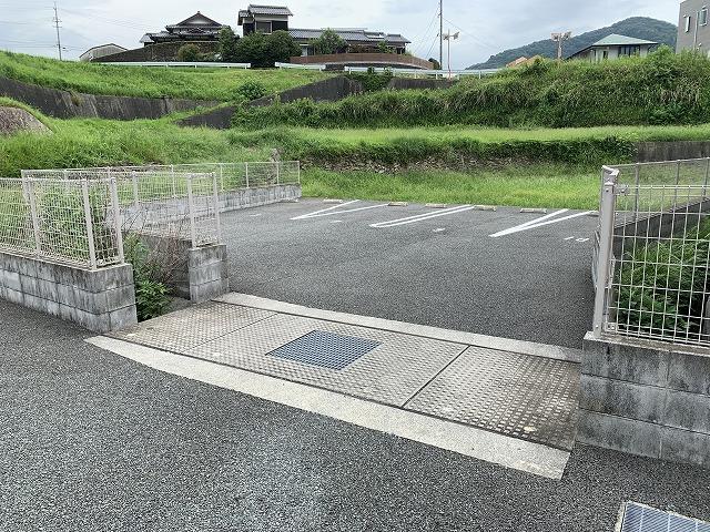 エスポワールT Ⅵ(54349)の外観・駐車場イメージ2枚目