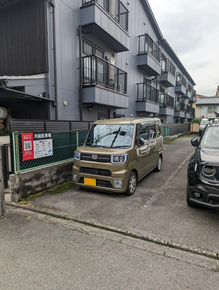 藤井ガレージの外観・駐車場イメージ2枚目