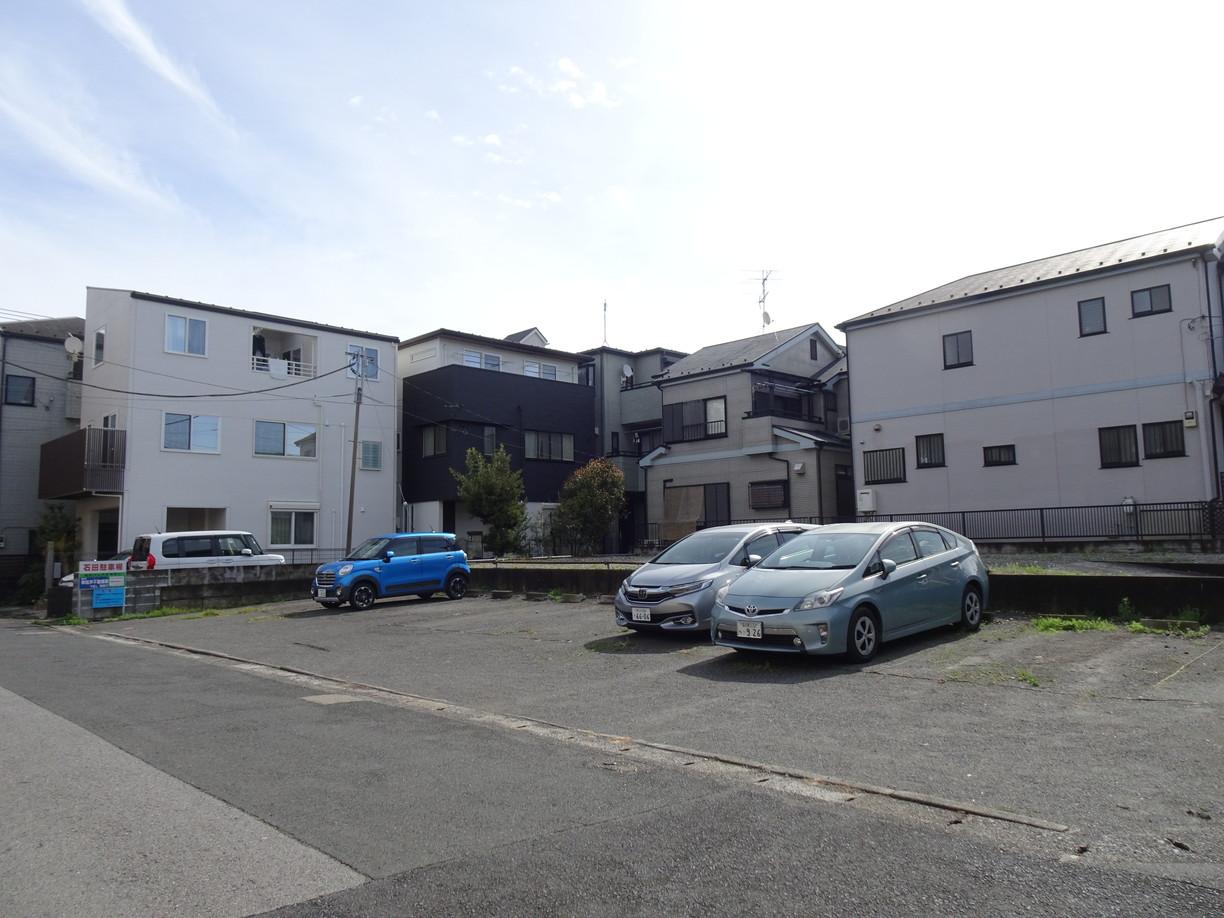 石田駐車場の外観・駐車場イメージ1枚目