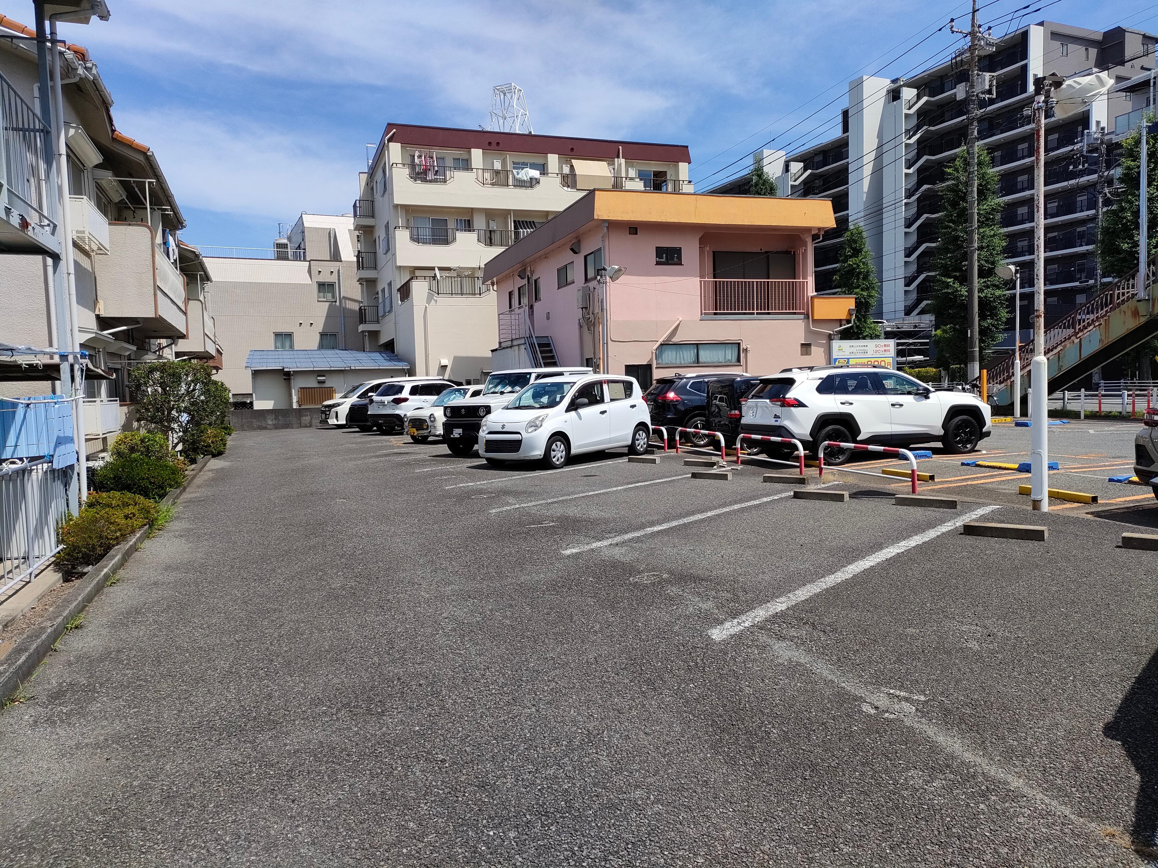 並木駐車場の外観・駐車場イメージ2枚目