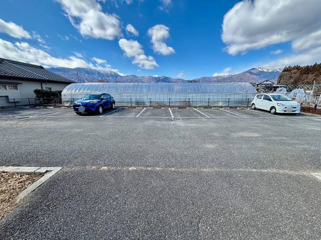 源(22789)の外観・駐車場イメージ2枚目