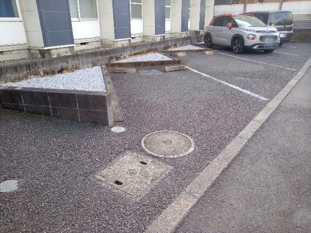 イサヤマ(12349)の外観・駐車場イメージ1枚目