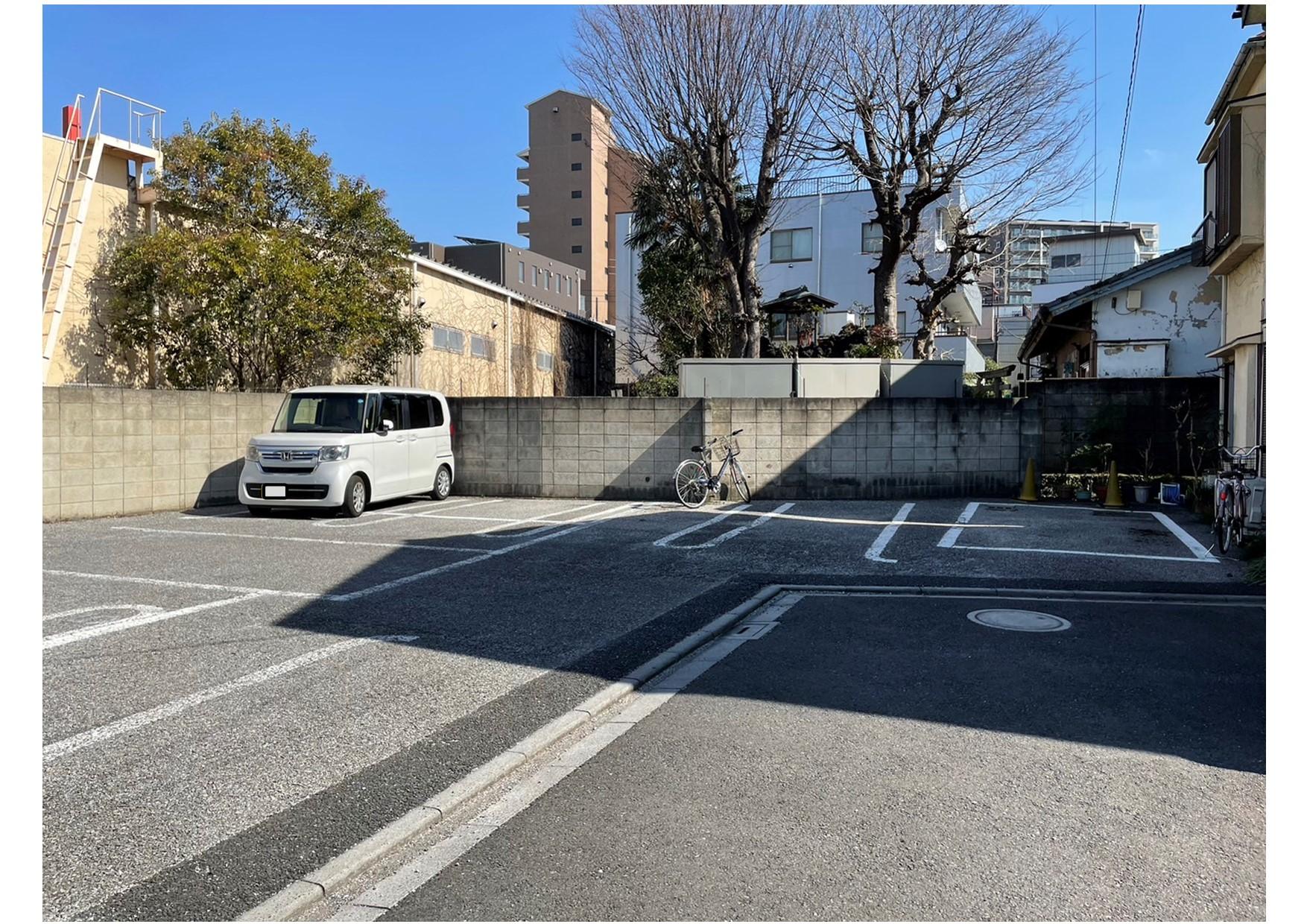 トモユキ東尾久月極駐車場1の外観・駐車場イメージ2枚目