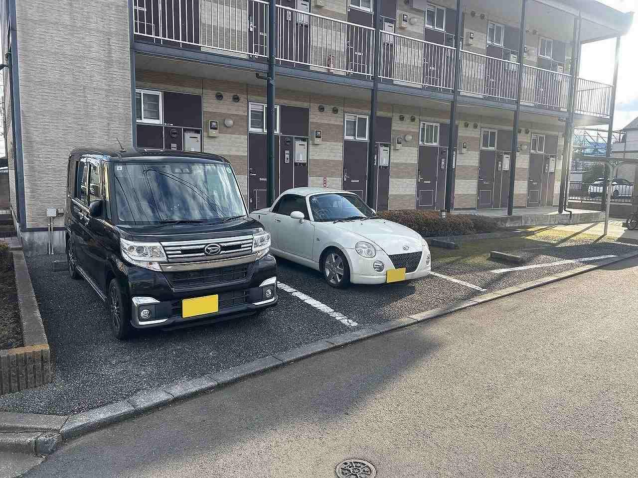 ガウディ(25060)の外観・駐車場イメージ2枚目