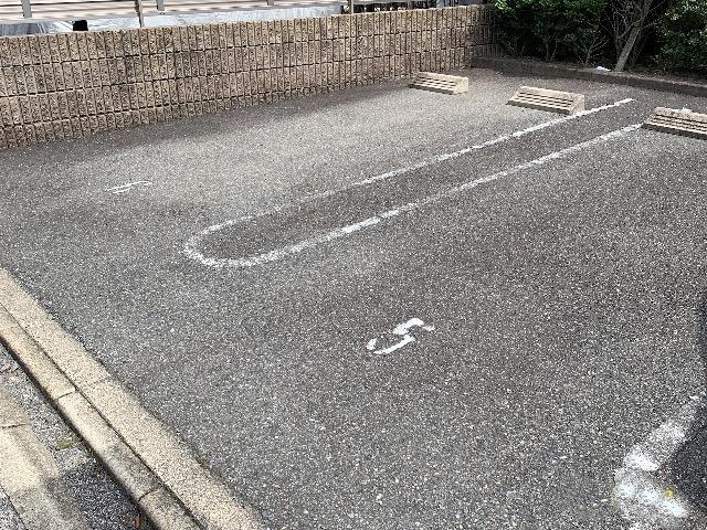 メトロ六番町(30311)の外観・駐車場イメージ1枚目