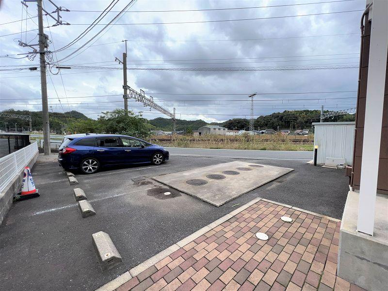 リヴィエール(18849)の外観・駐車場イメージ2枚目
