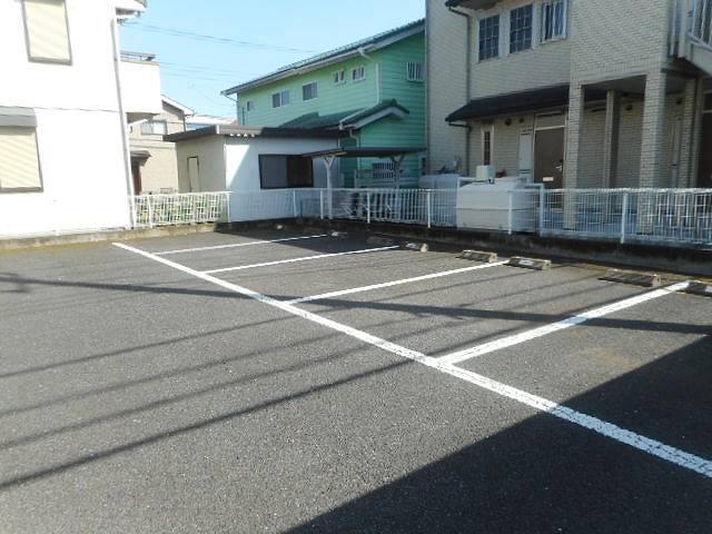 自治医大(13945)の外観・駐車場イメージ1枚目