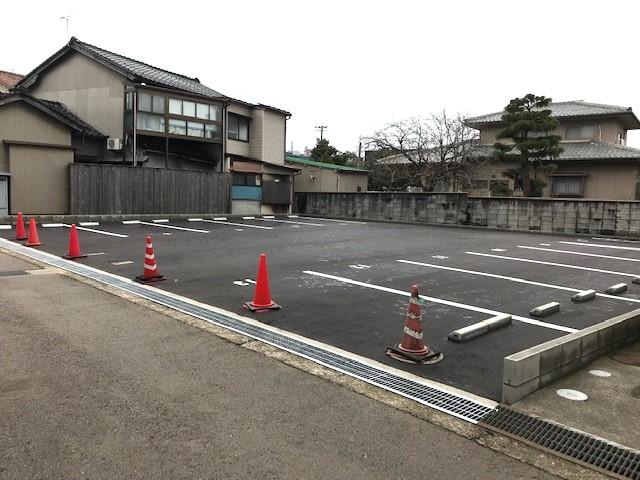 ガーデンカーパークⅤの外観・駐車場イメージ2枚目