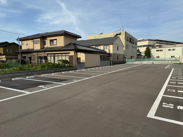 出雲町110月極駐車場の外観・駐車場イメージ1枚目