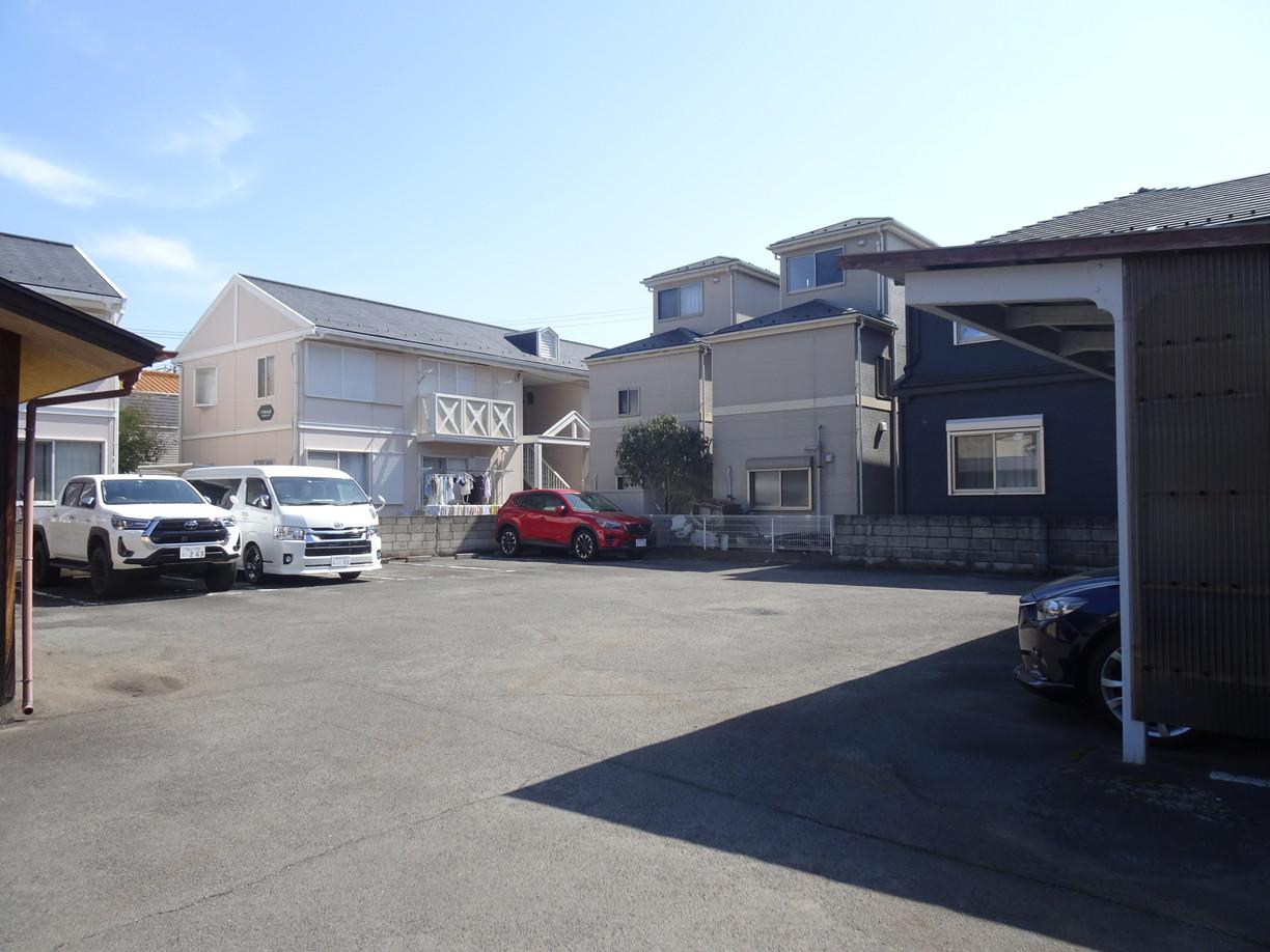 中宿パーキングの外観・駐車場イメージ2枚目