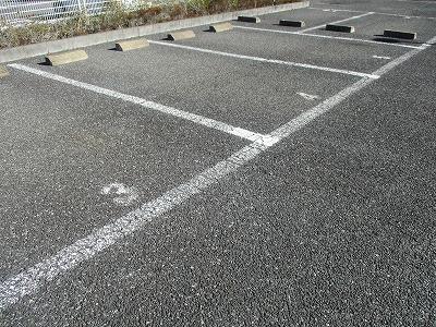 カネエーズ松ヶ丘B棟(16214)の外観・駐車場イメージ1枚目