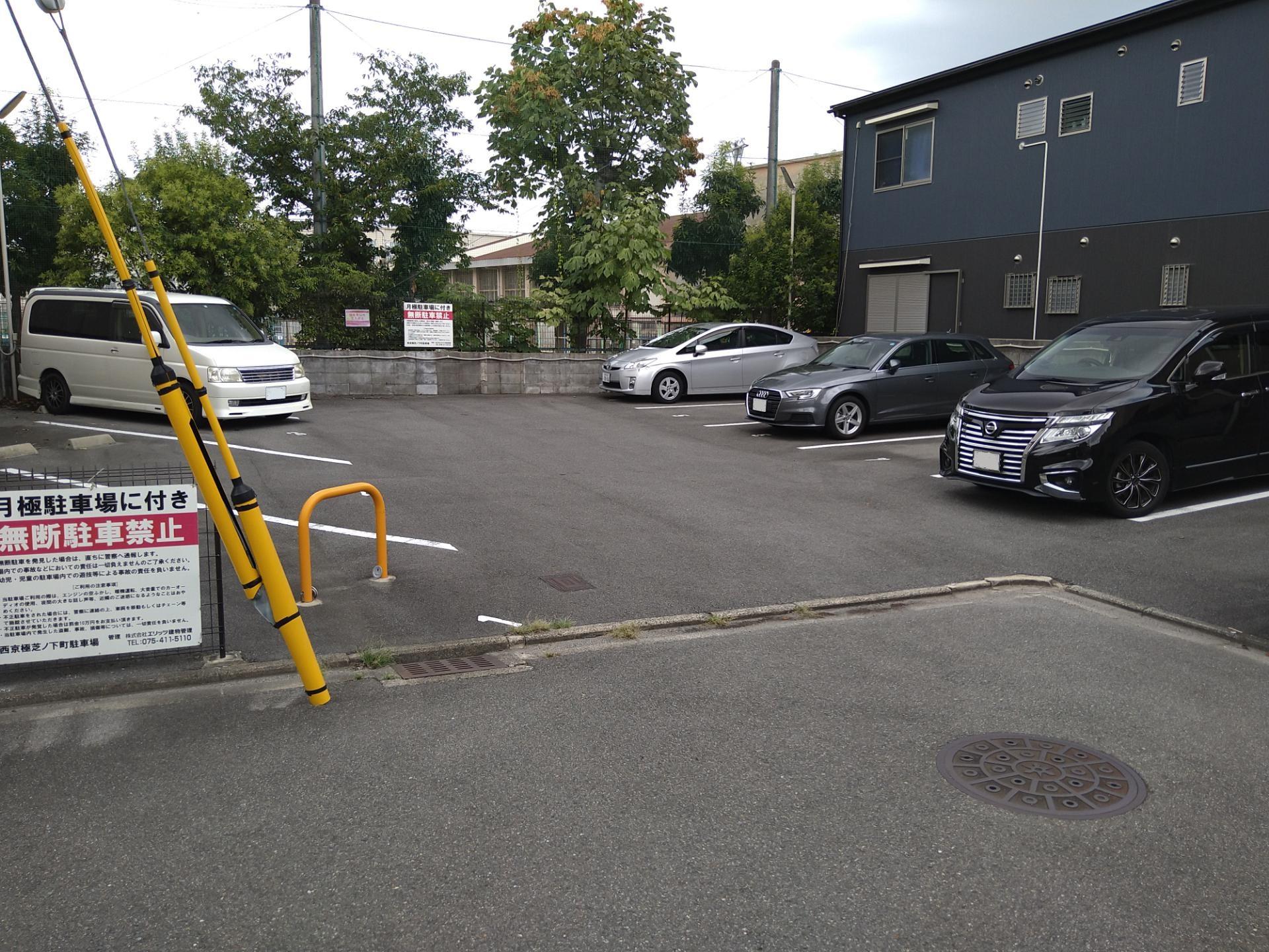 西京極芝ノ下町駐車場の外観・駐車場イメージ2枚目