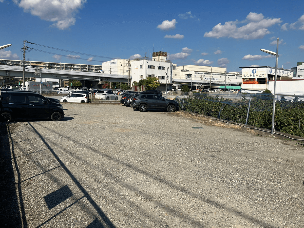 伊丹北村交差点駐車場(小西駐車場)の外観・駐車場イメージ2枚目