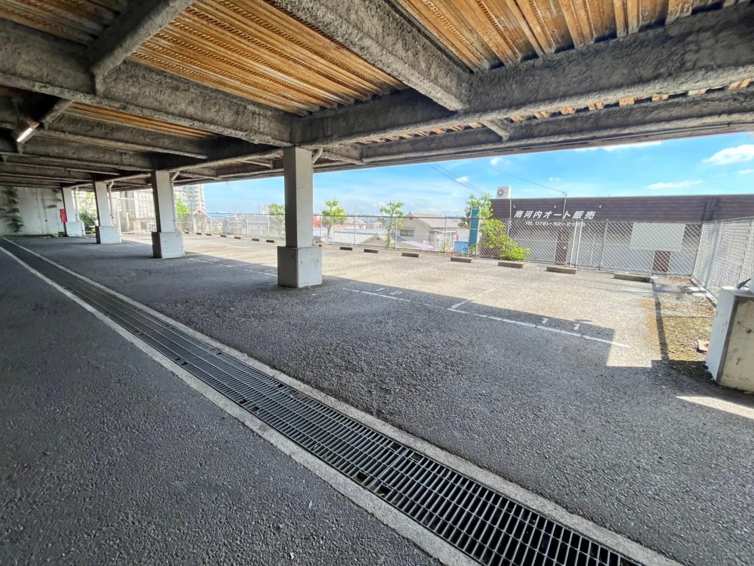 ISSA CASA駐車場の外観・駐車場イメージ1枚目