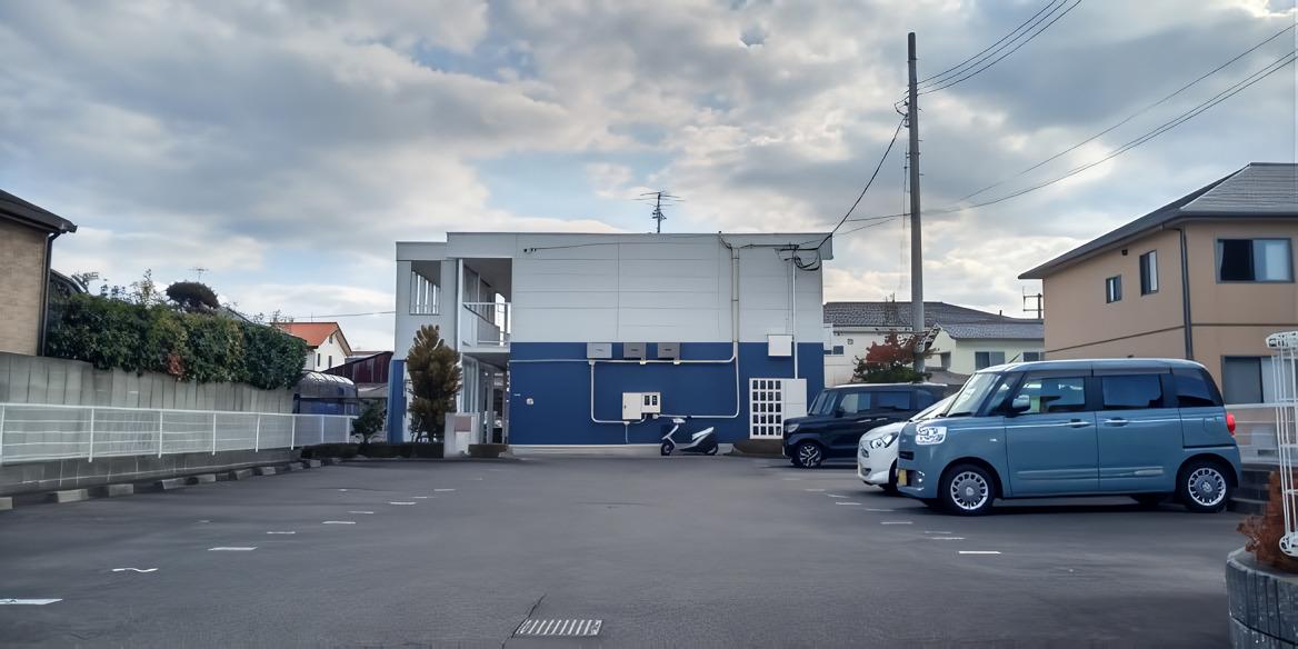 プレミール(21530)の外観・駐車場イメージ1枚目