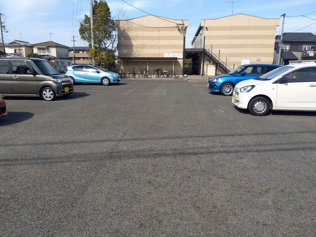 エスポワール(26531)の外観・駐車場イメージ1枚目