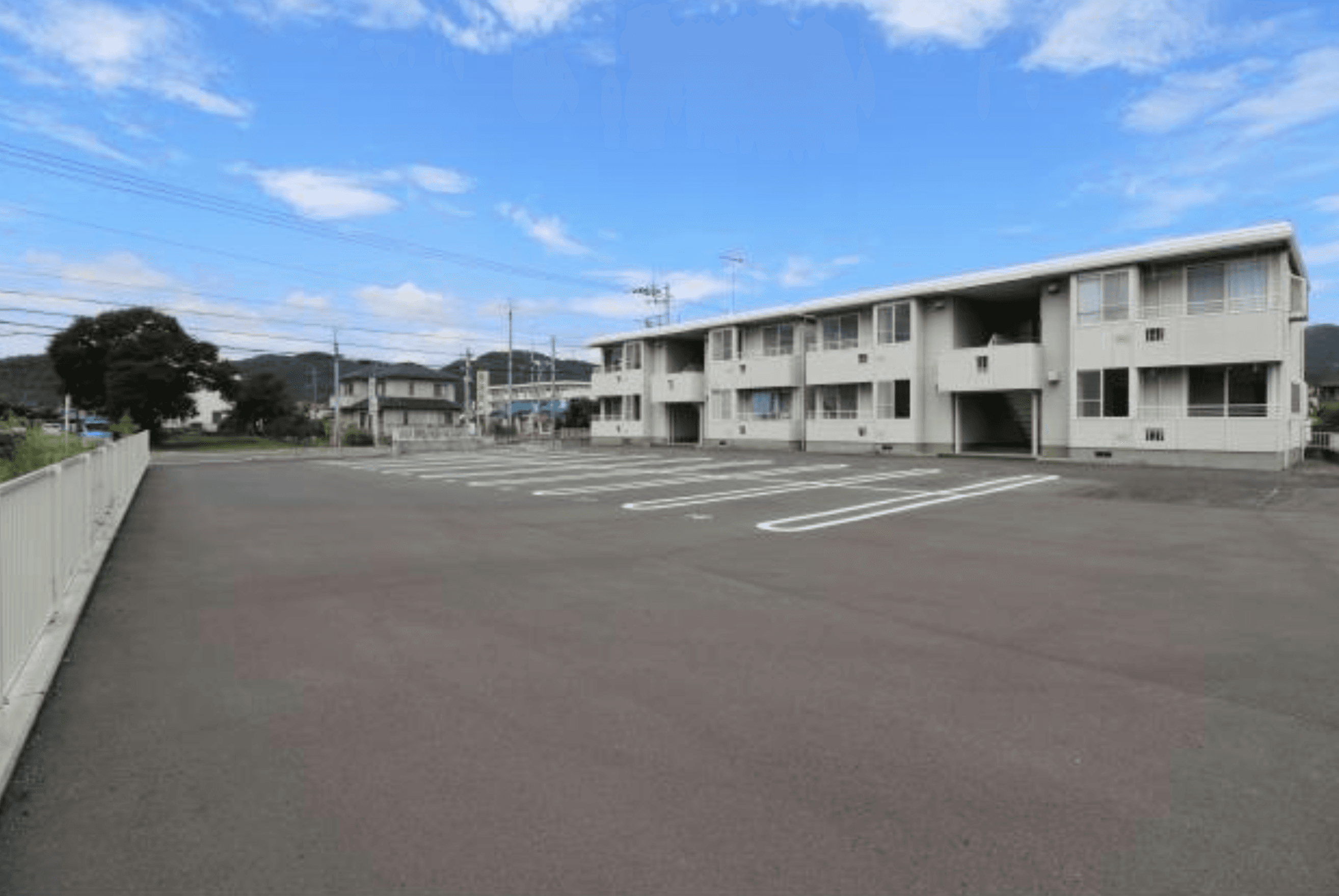 ホワイトコーポ月極駐車場の外観・駐車場イメージ3枚目