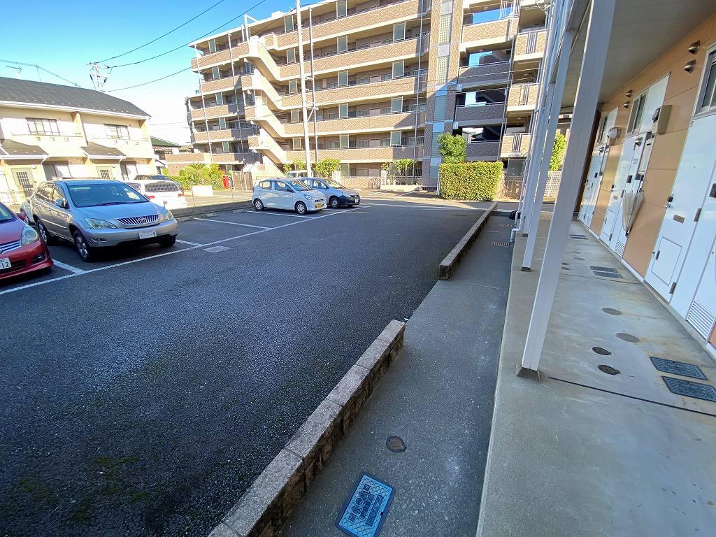 スリムガーデン(23376)の外観・駐車場イメージ1枚目