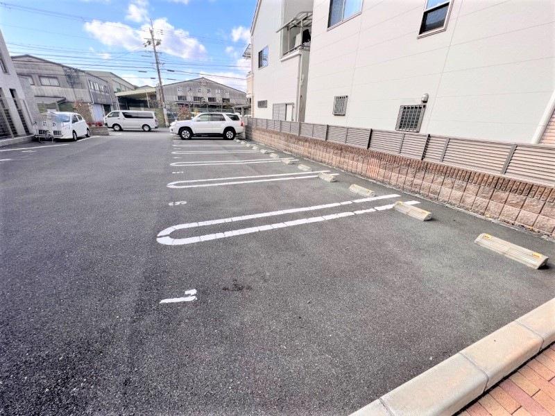 GAIA(55566)の外観・駐車場イメージ1枚目