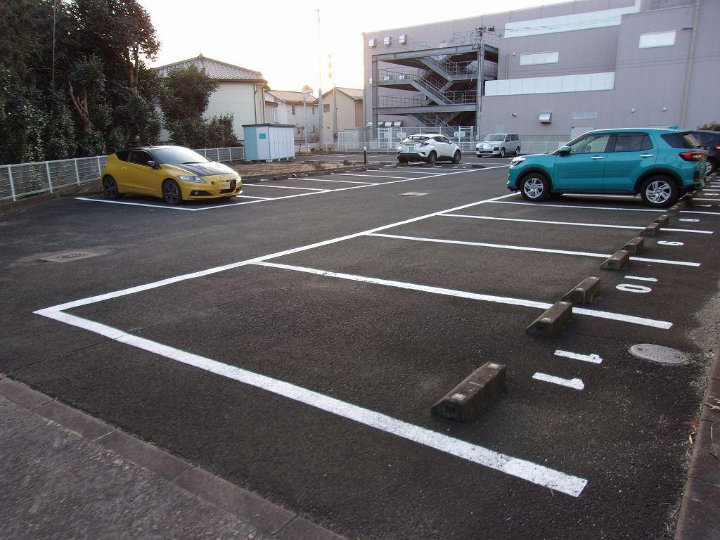 ShineRoadⅡ(18727)の外観・駐車場イメージ1枚目