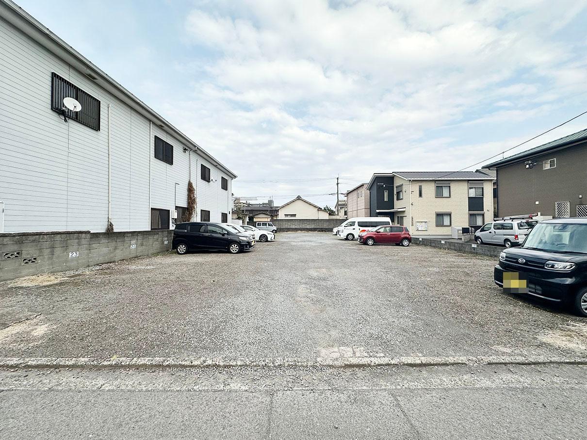 南津留月極駐車場の外観・駐車場イメージ1枚目