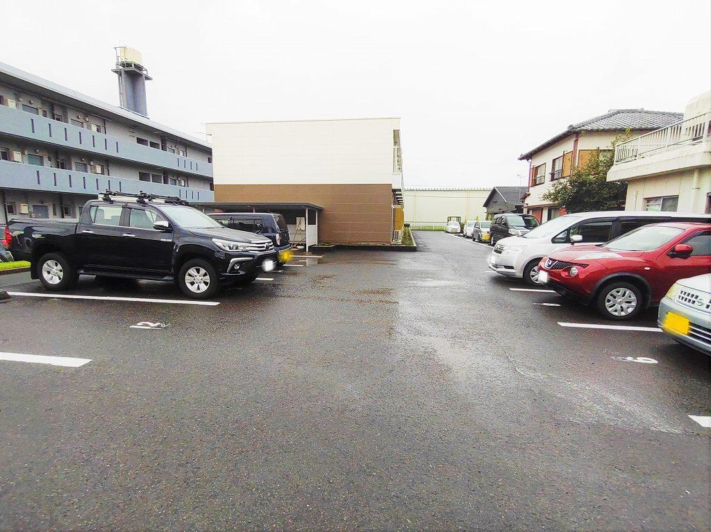 エトワール(16438)の外観・駐車場イメージ2枚目