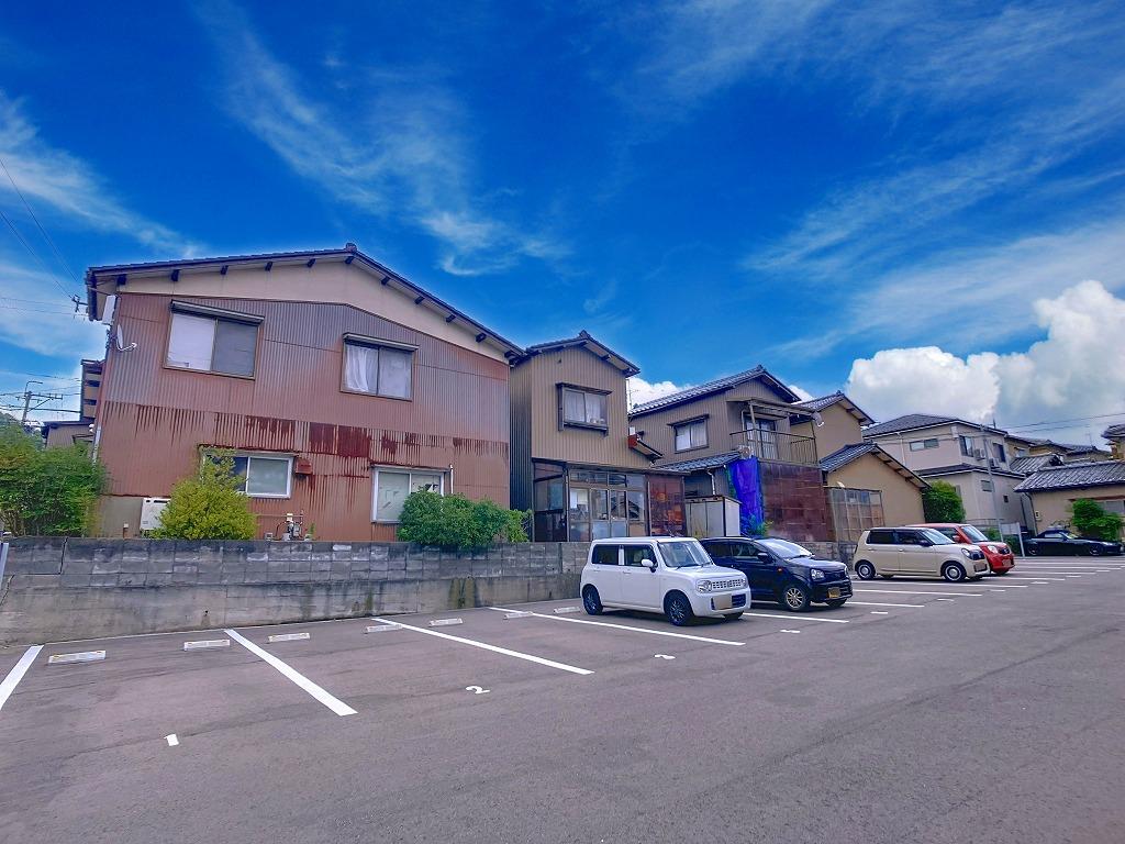 フレグランスTK月極駐車場の外観・駐車場イメージ1枚目