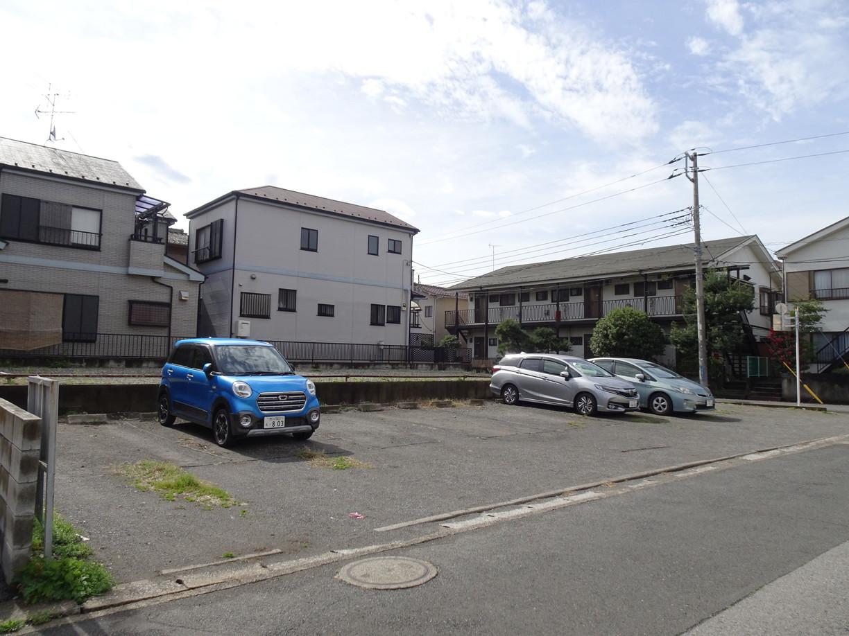 石田駐車場の外観・駐車場イメージ2枚目