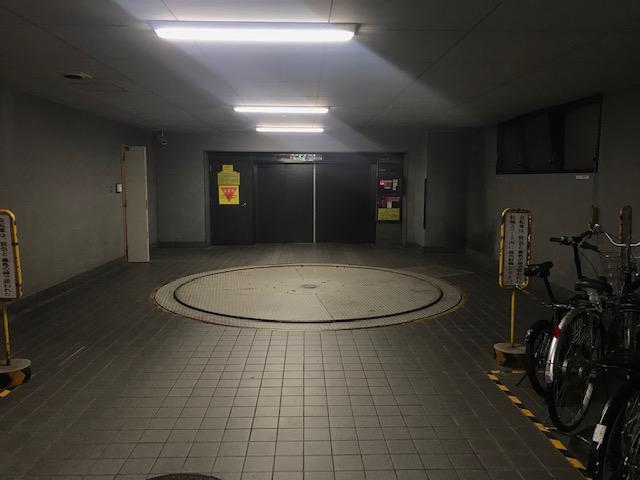 エアル本町ビルの外観・駐車場イメージ1枚目