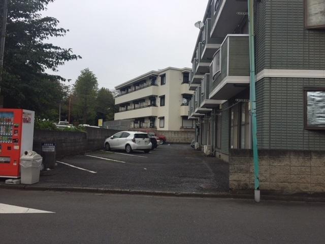 FKエクレール国立駐車場の外観・駐車場イメージ1枚目