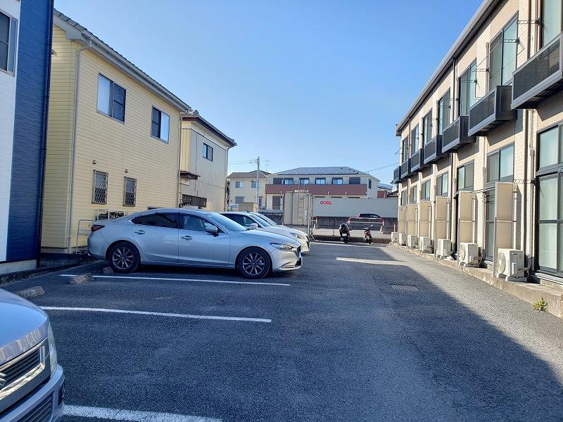 リヴェール(27188)の外観・駐車場イメージ1枚目