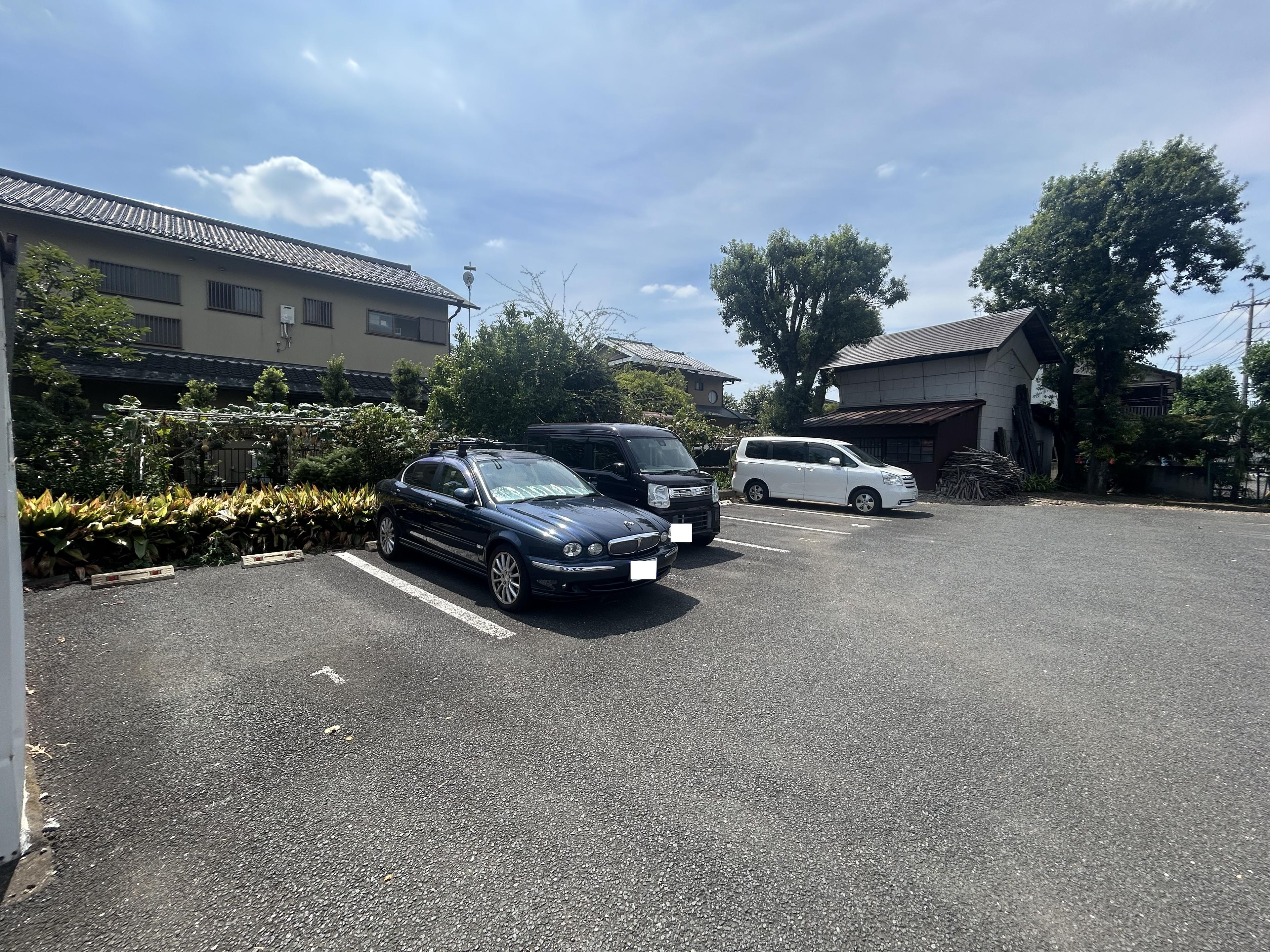 No.18駐車場の外観・駐車場イメージ1枚目