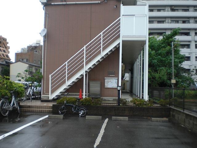 K&R(17724)の外観・駐車場イメージ1枚目