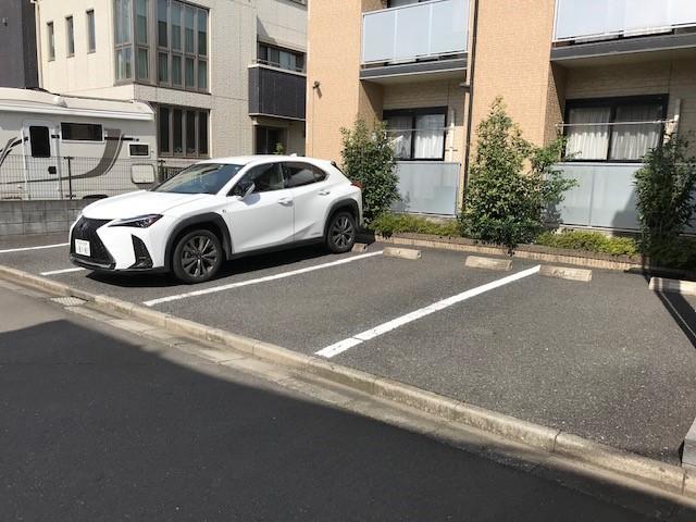 ウイローリバー(30626)の外観・駐車場イメージ1枚目