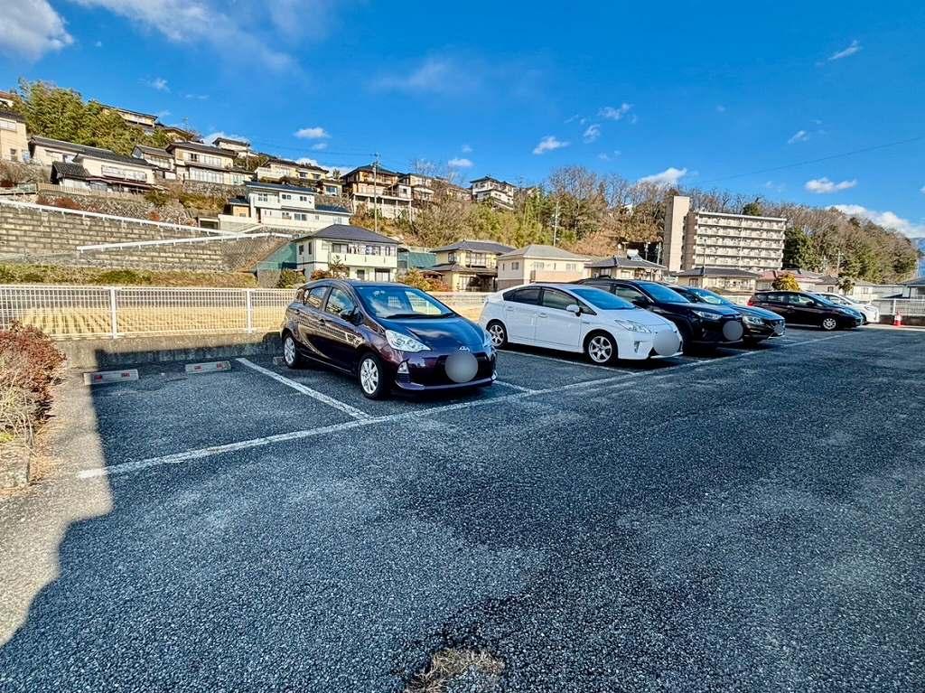 グリーンフィールド(21062)の外観・駐車場イメージ1枚目