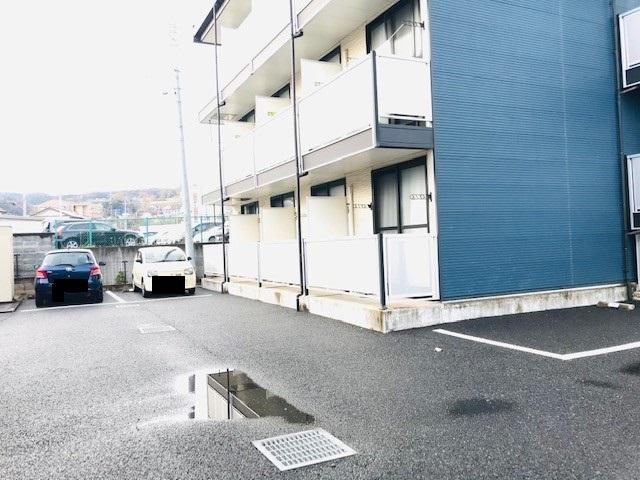 ブルーリヴィエール(43265)の外観・駐車場イメージ1枚目