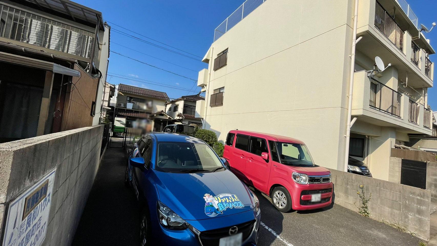 村上ガレージの外観・駐車場イメージ3枚目