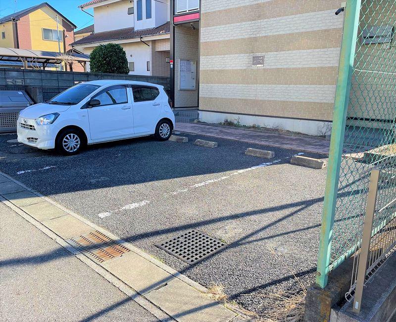 ハポネス(32078)の外観・駐車場イメージ1枚目