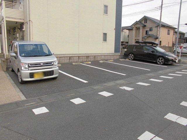 グラースⅢ(53381)の外観・駐車場イメージ2枚目
