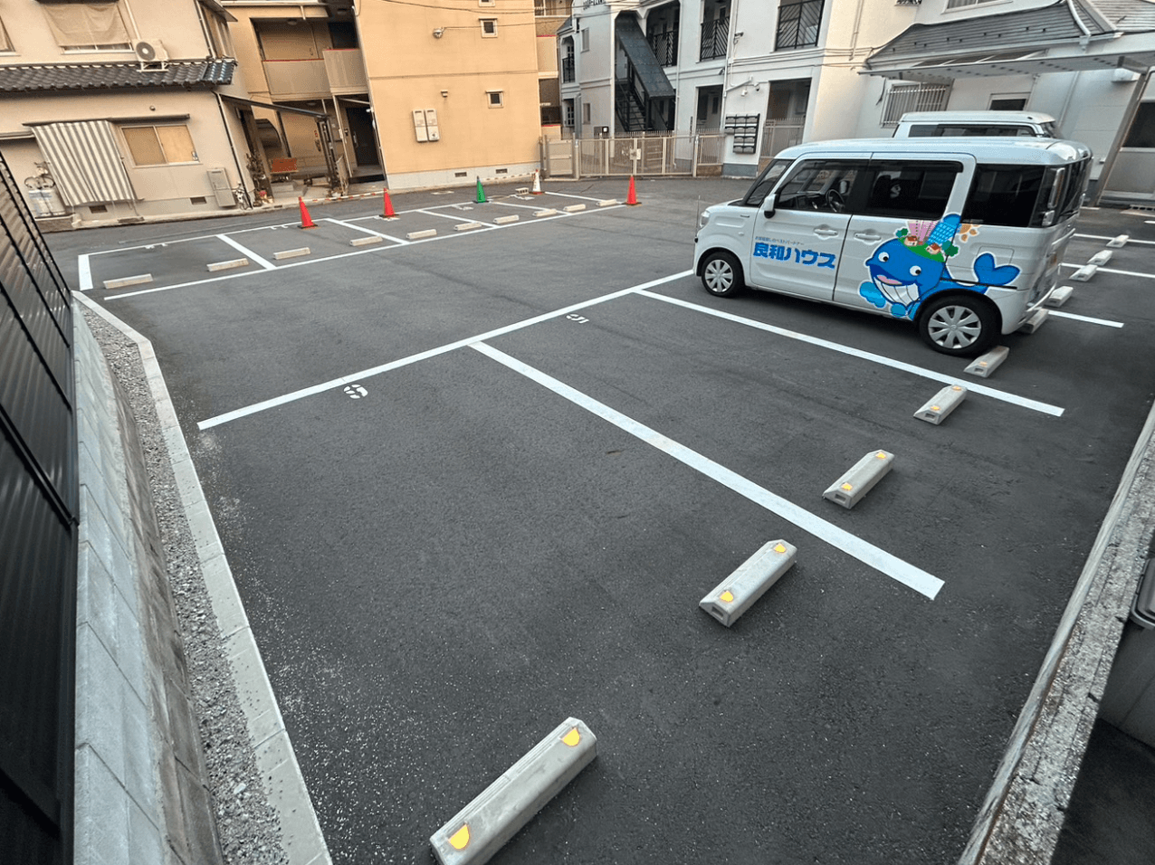 MONERIガレージの外観・駐車場イメージ3枚目