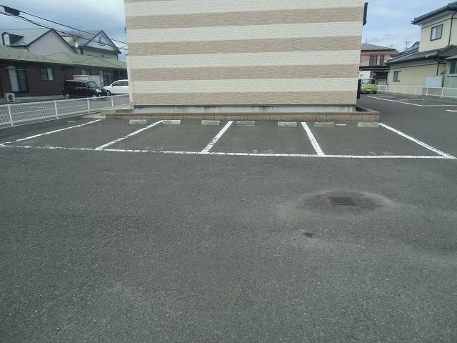 エイト(27956)の外観・駐車場イメージ1枚目