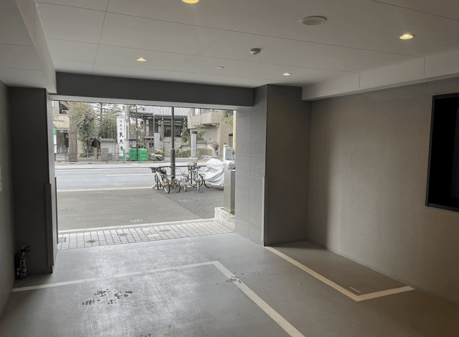 FK本駒込3丁目バイク駐車場の外観・駐車場イメージ3枚目