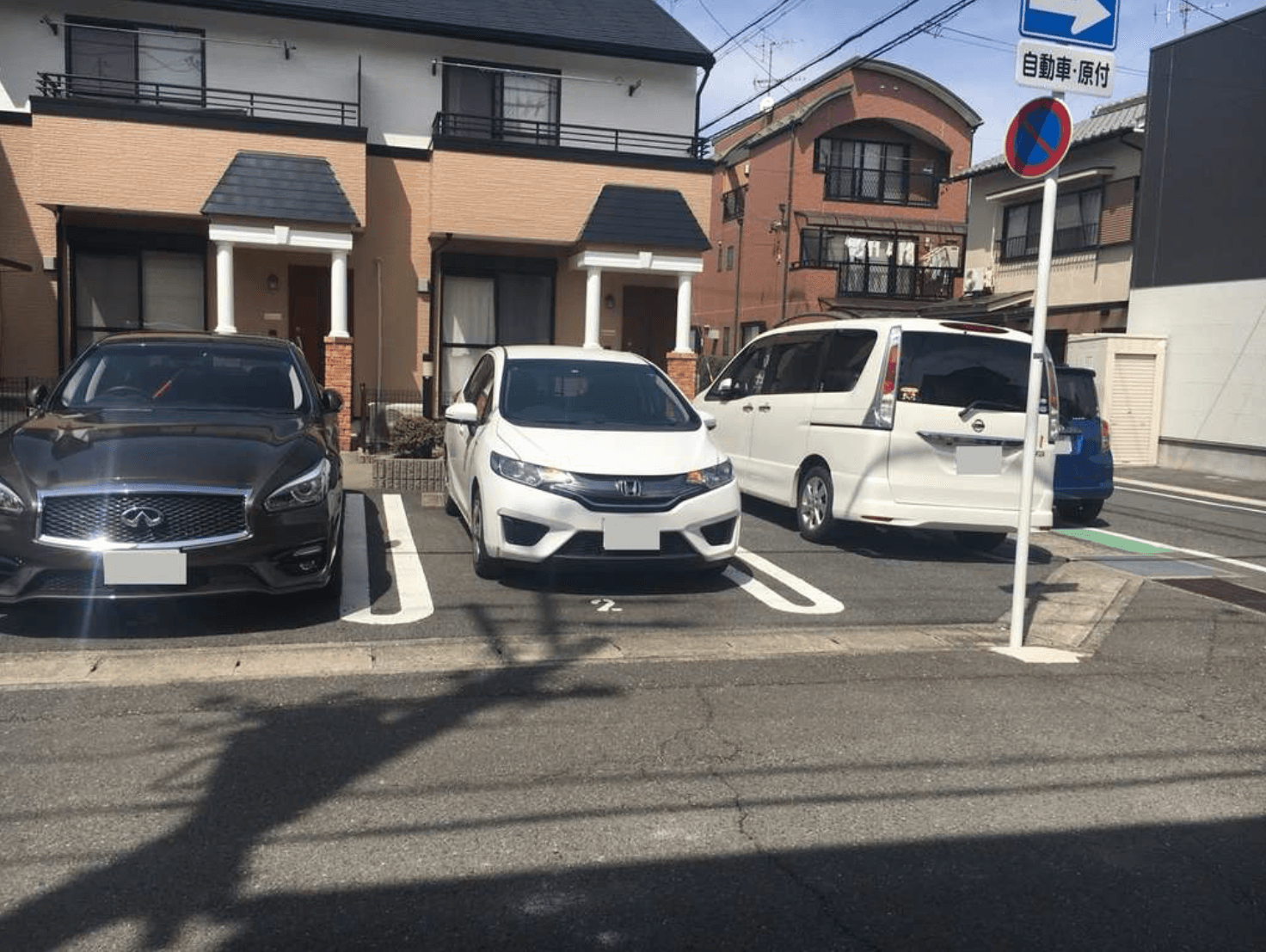 FKファミーユ高御堂駐車場の外観・駐車場イメージ1枚目