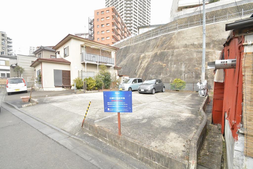 広瀬町月極駐車場の外観・駐車場イメージ1枚目