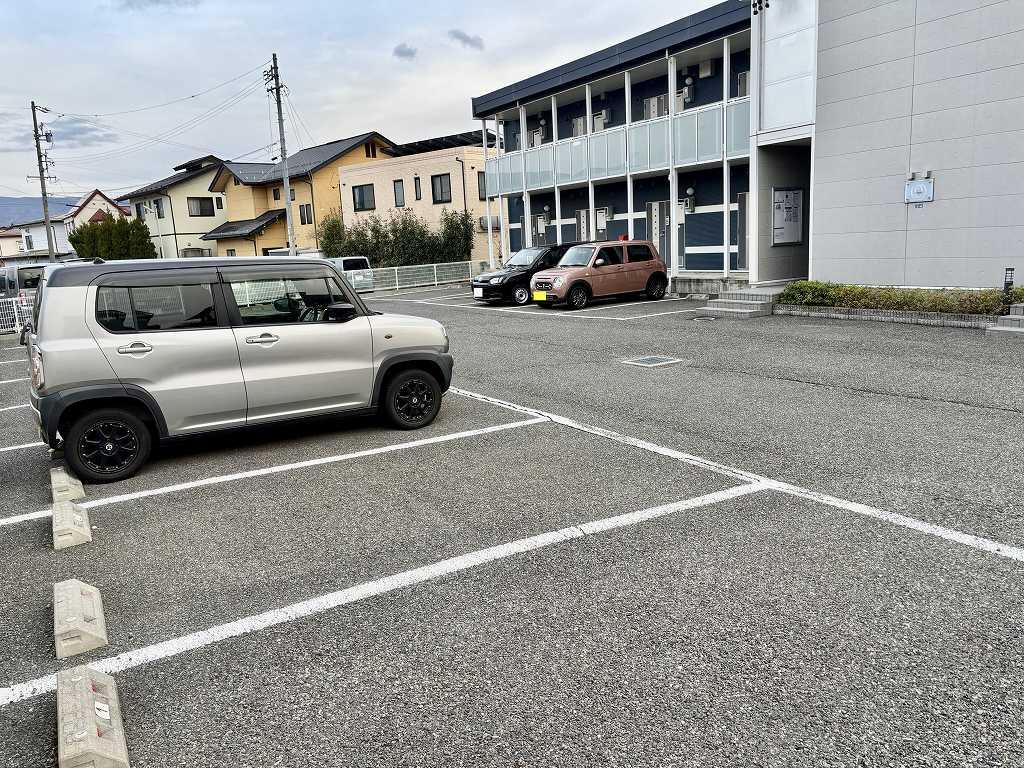 Crib塚間(43853)の外観・駐車場イメージ1枚目