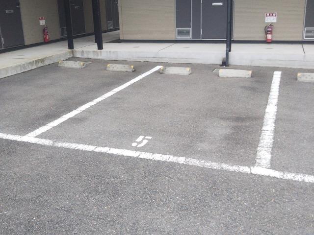 ヴィレッジ殿城(40323)の外観・駐車場イメージ1枚目