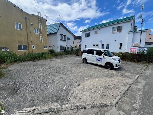 帝産パーキング中央の外観・駐車場イメージ1枚目