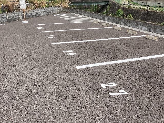 西京(30723)の外観・駐車場イメージ1枚目