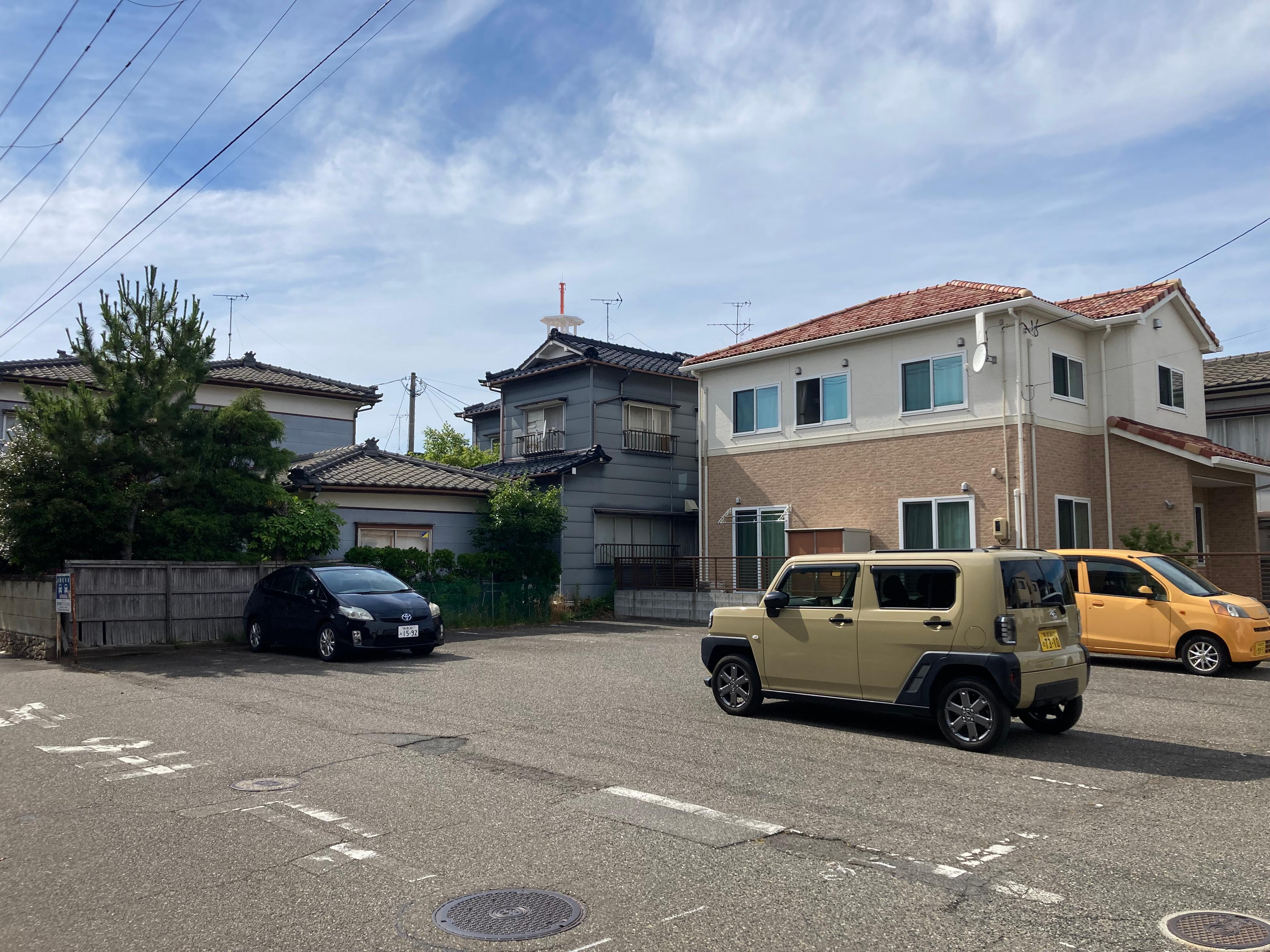 小張木2駐車場の外観・駐車場イメージ2枚目